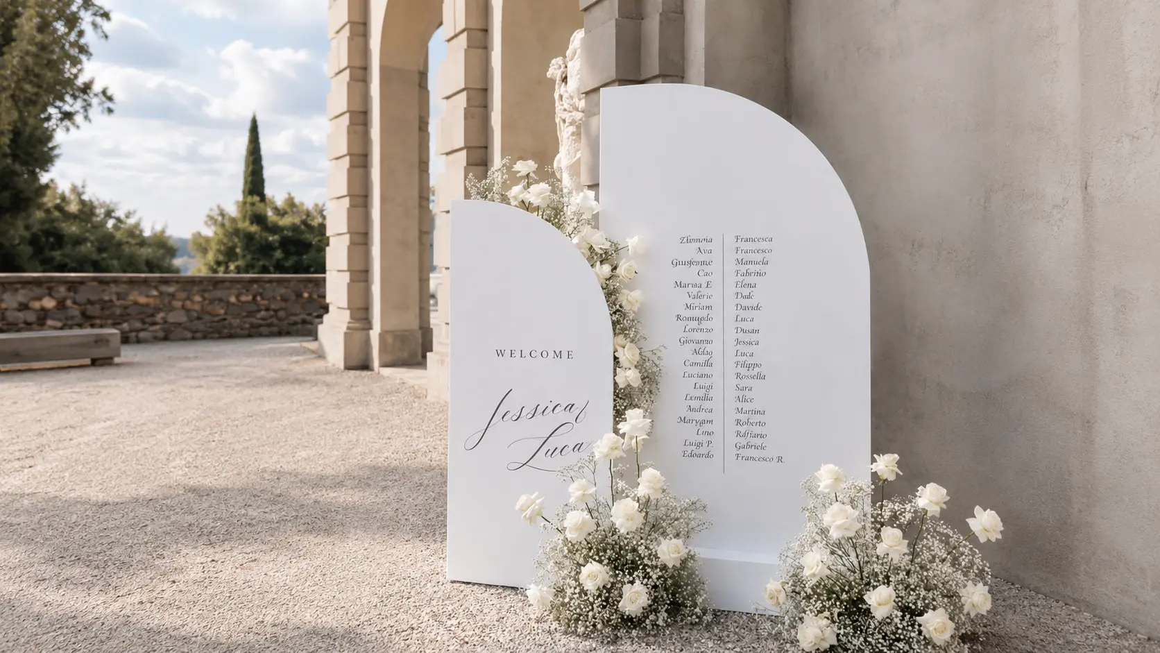 Tableau del matrimonio con grafica personalizzata e nomi degli invitati
